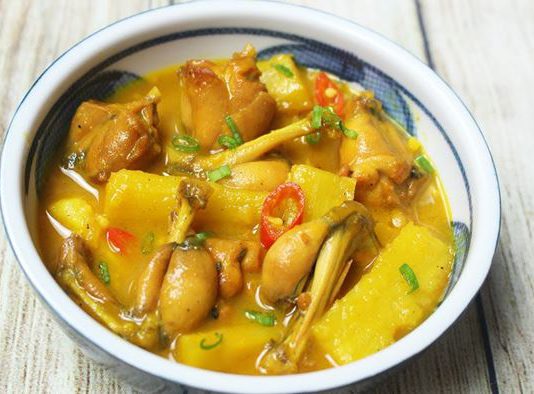 Món cà ri thịt ếch